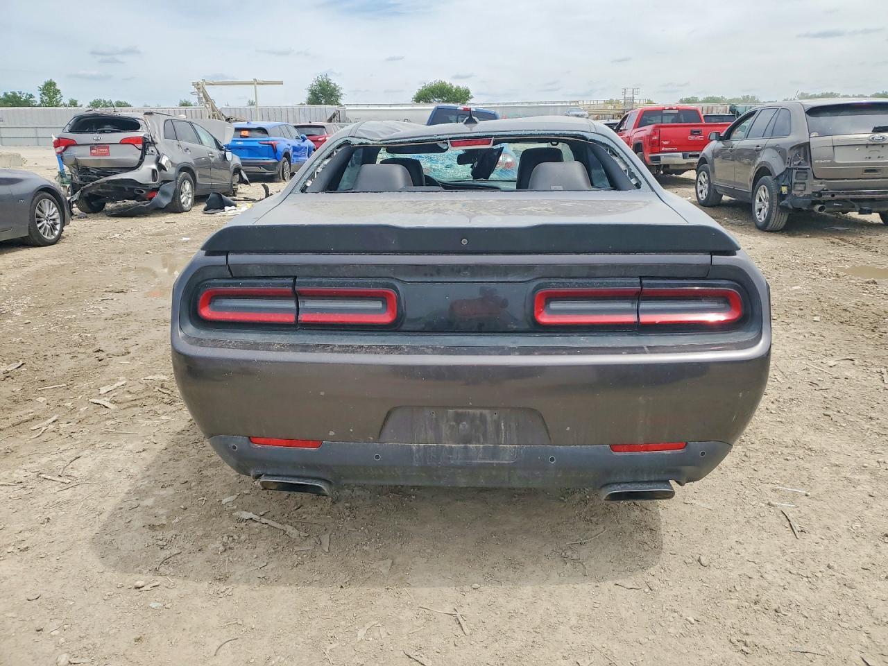 2016 DODGE Challenger