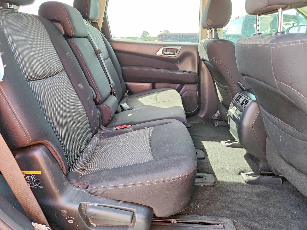 2017 NISSAN PATHFINDER