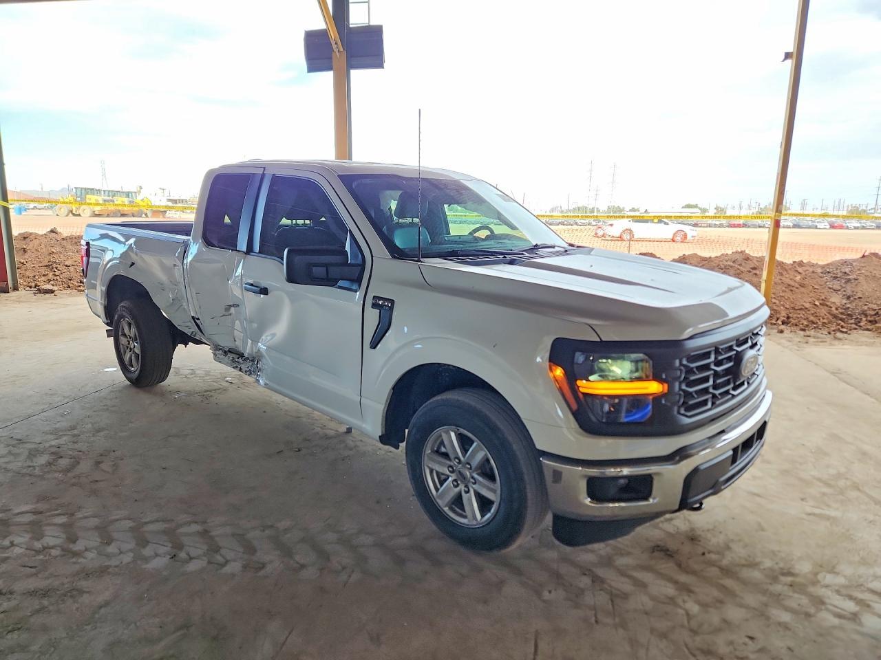 2024 FORD F-150 Lightning
