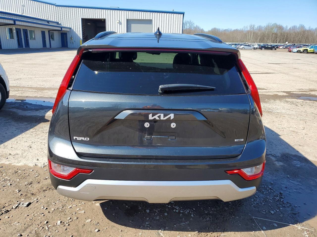 2025 KIA Niro
