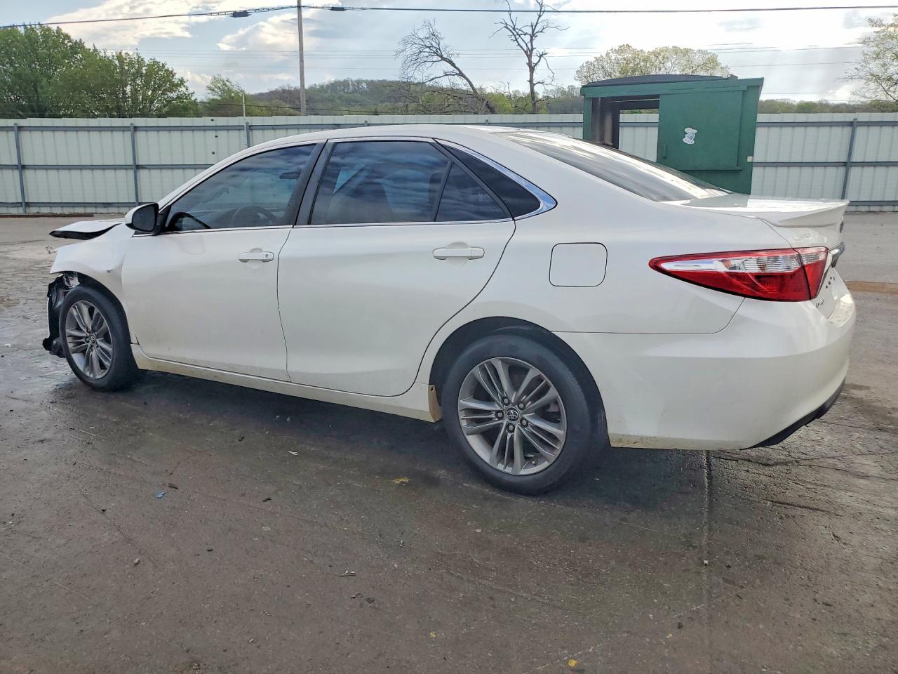 2015 TOYOTA CAMRY