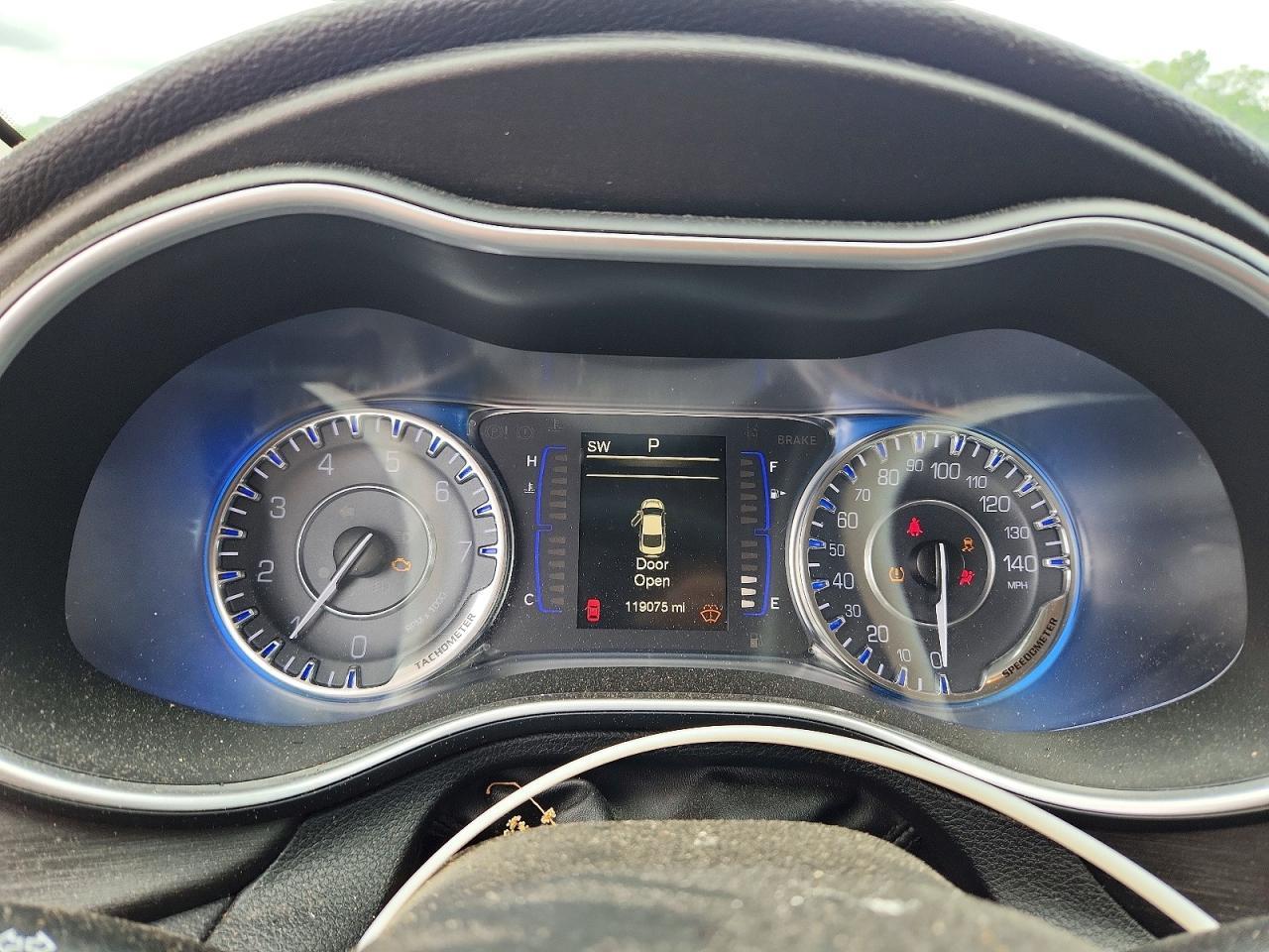 2016 CHRYSLER 200