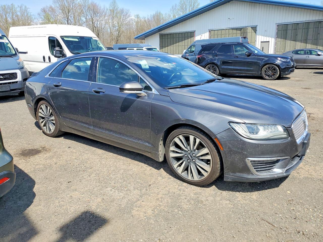 2017 LINCOLN MKZ