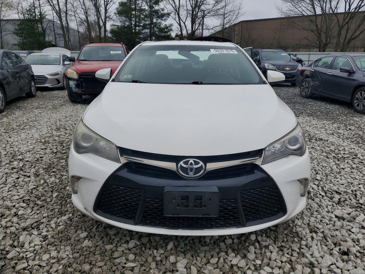 2016 TOYOTA CAMRY