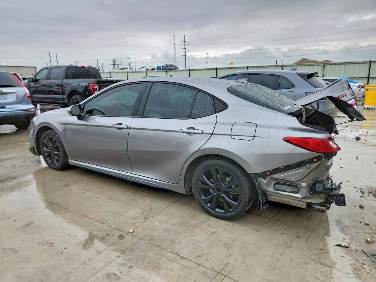 2026 TOYOTA CAMRY