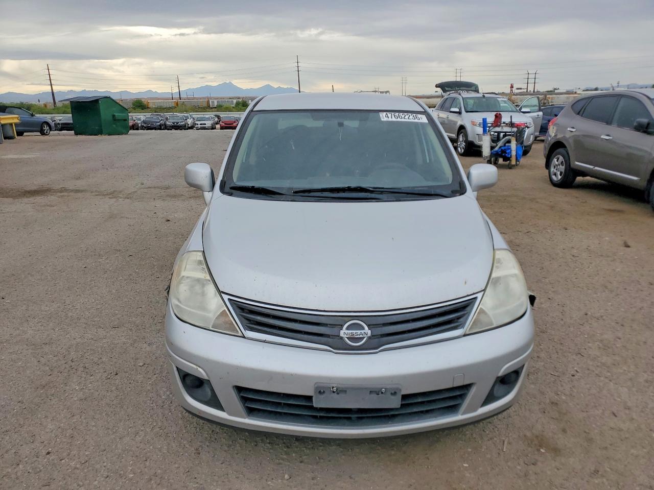 2011 NISSAN VERSA