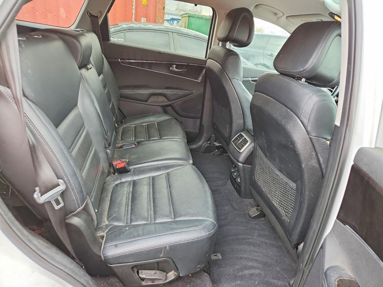 2016 KIA SORENTO