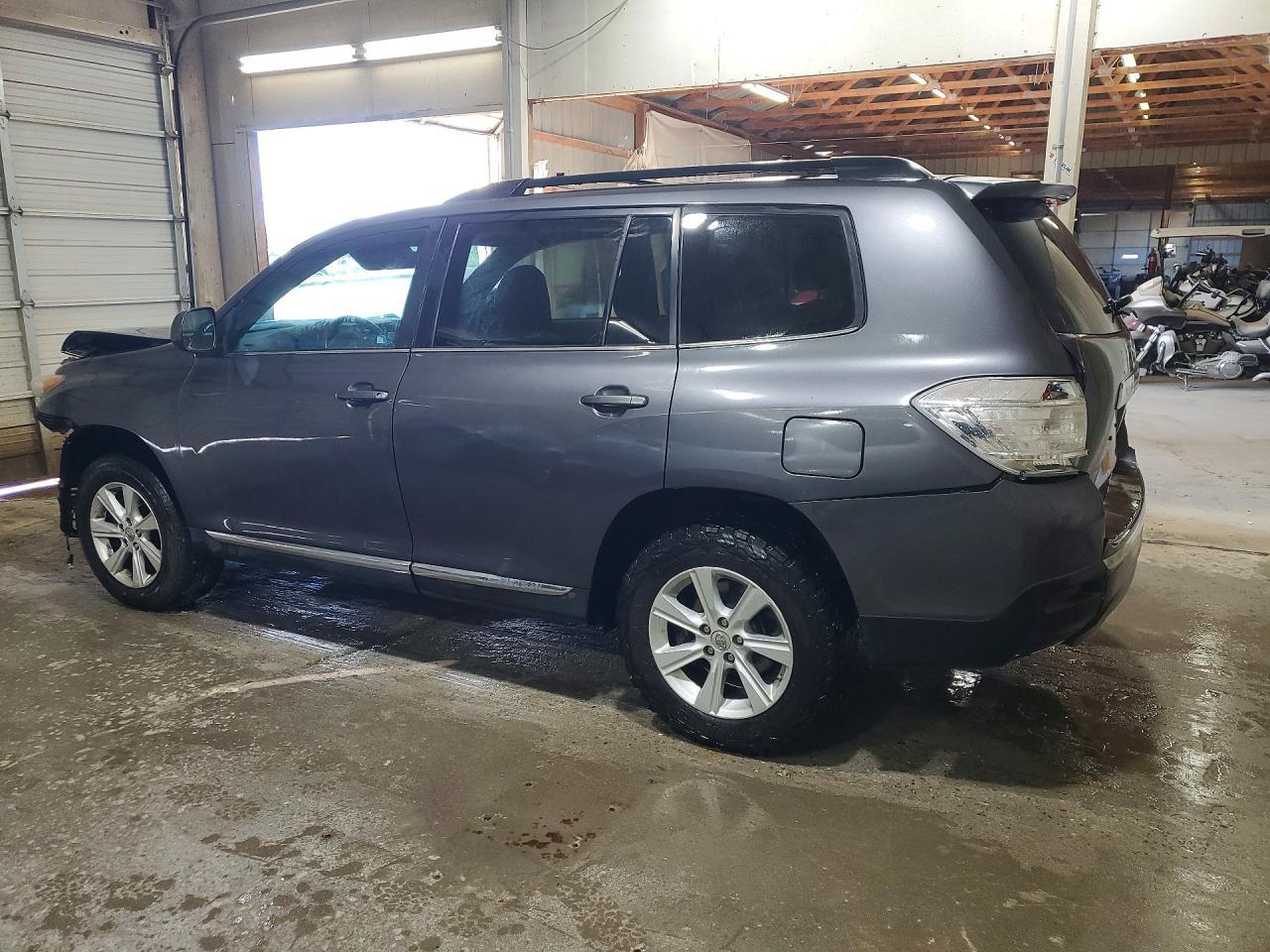 2011 TOYOTA HIGHLANDER