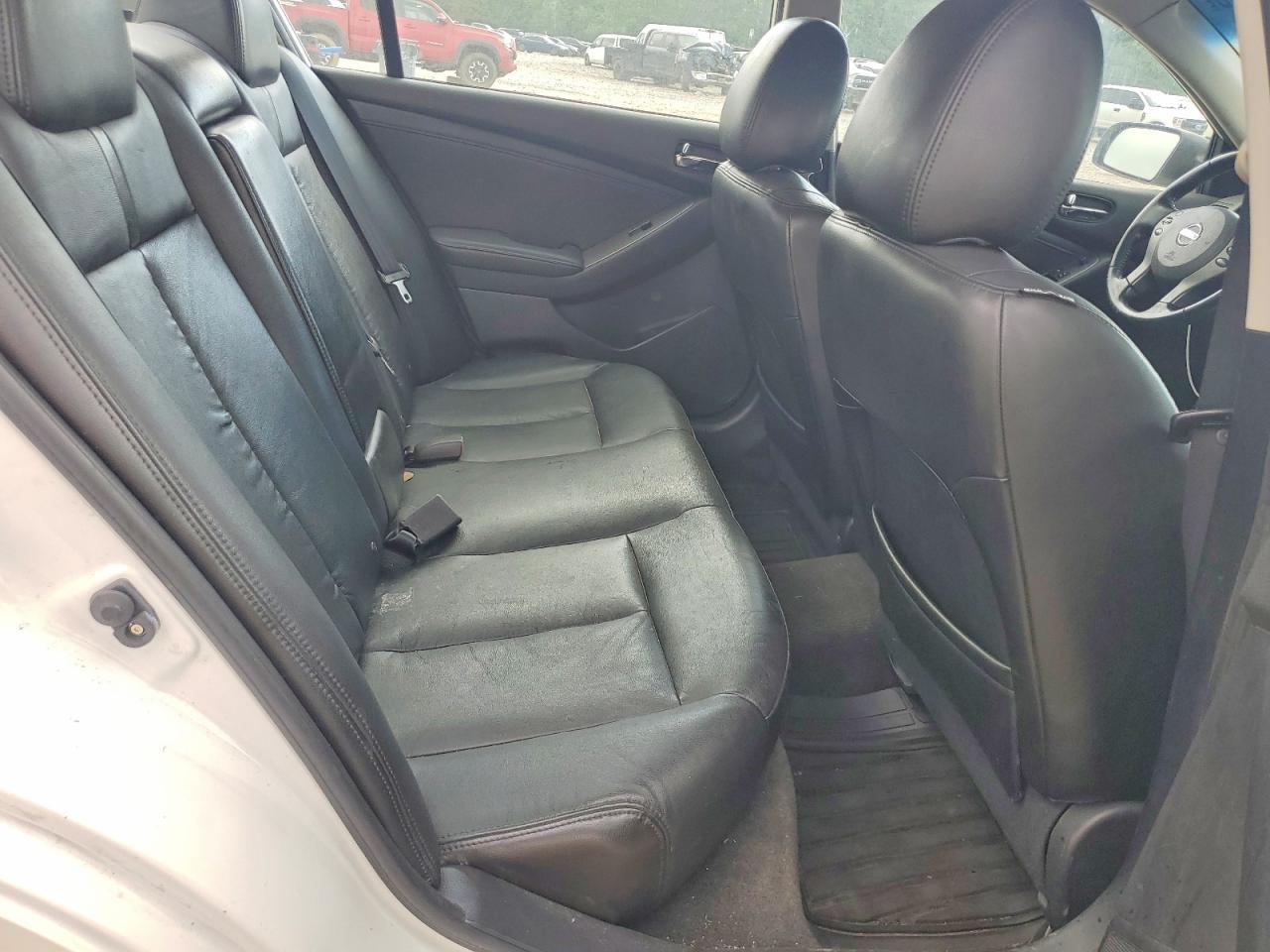 2011 NISSAN ALTIMA