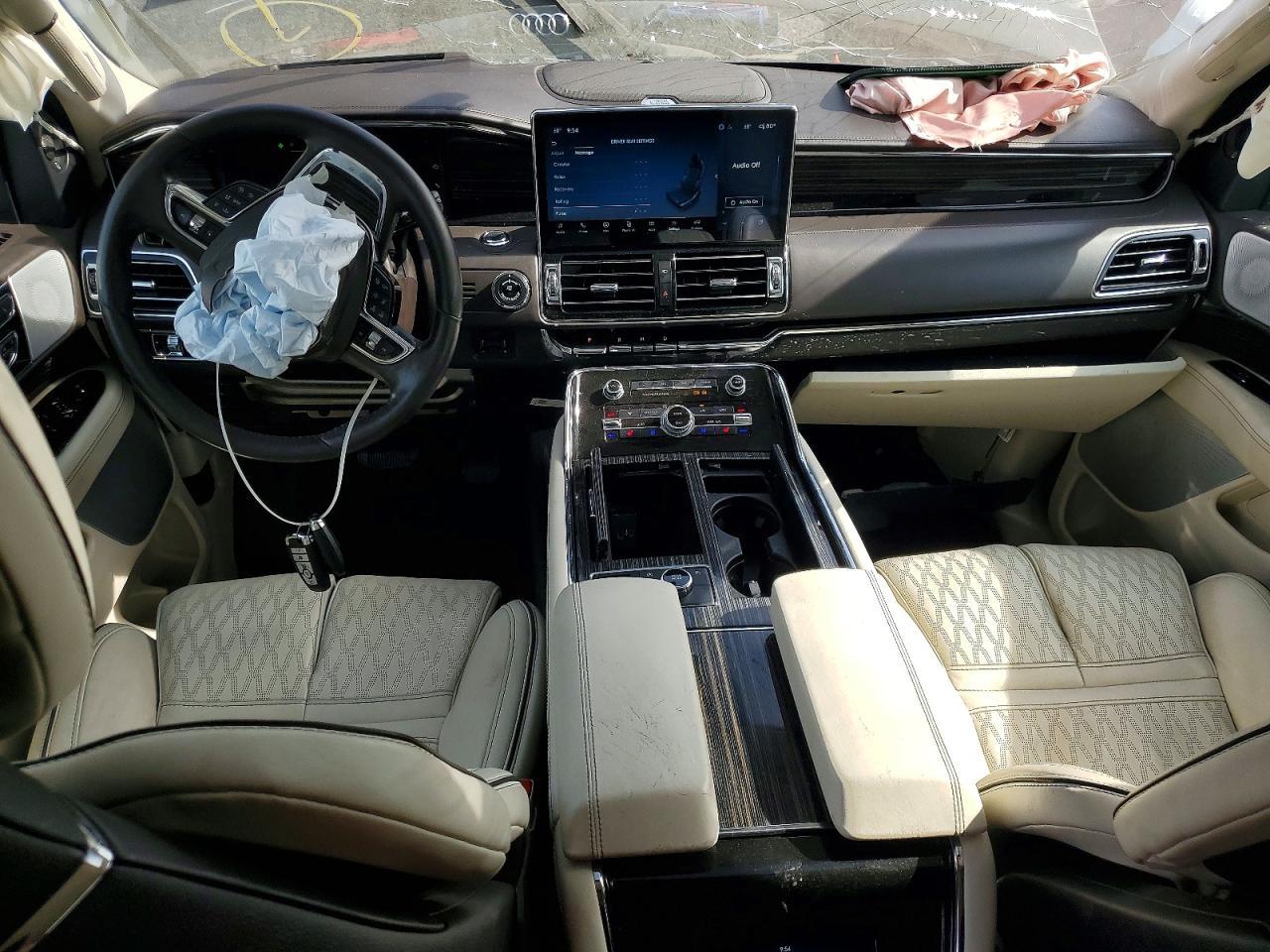 2024 LINCOLN Navigator
