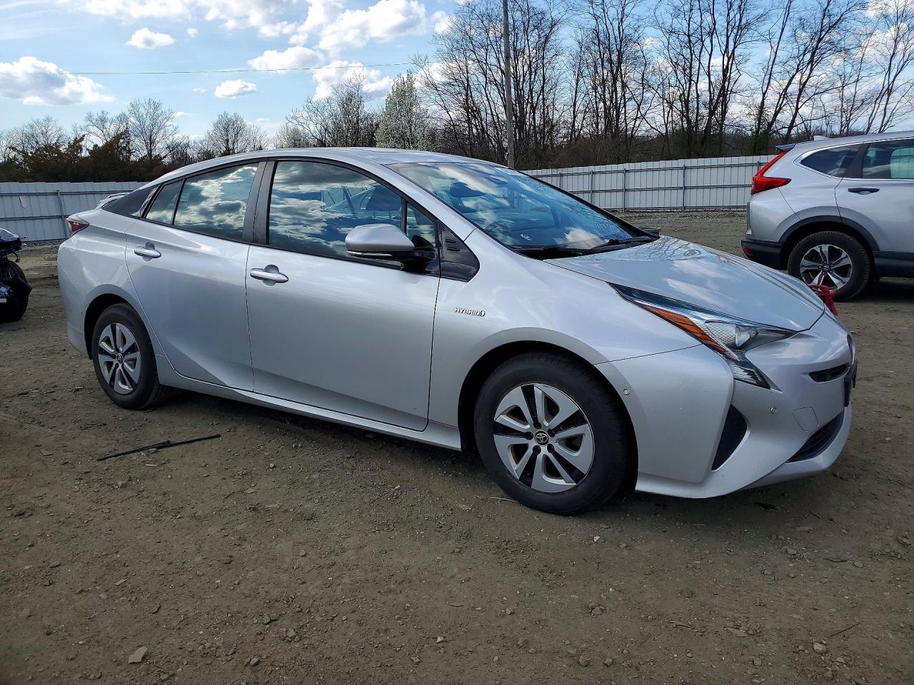 2018 TOYOTA PRIUS