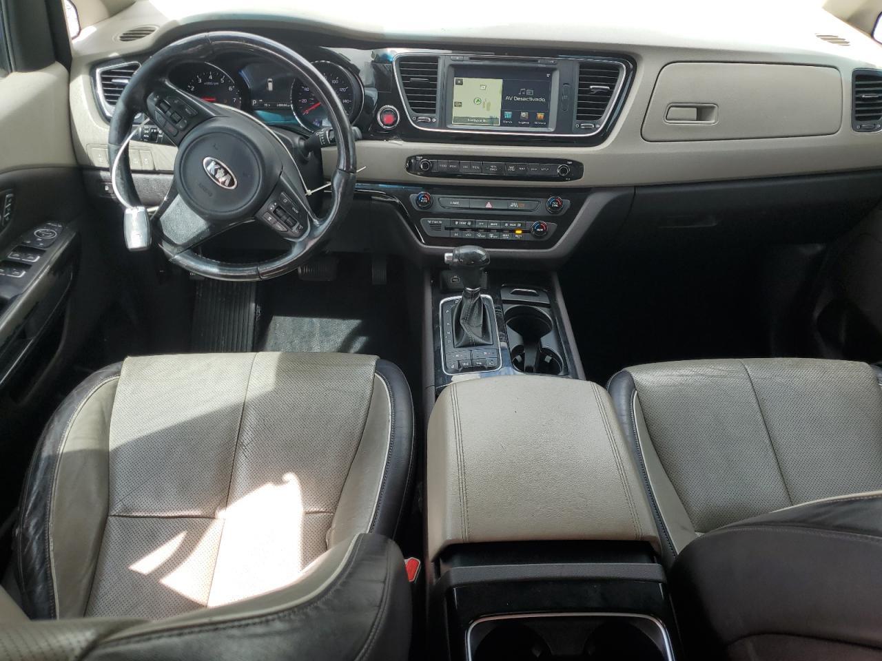 2015 KIA SEDONA