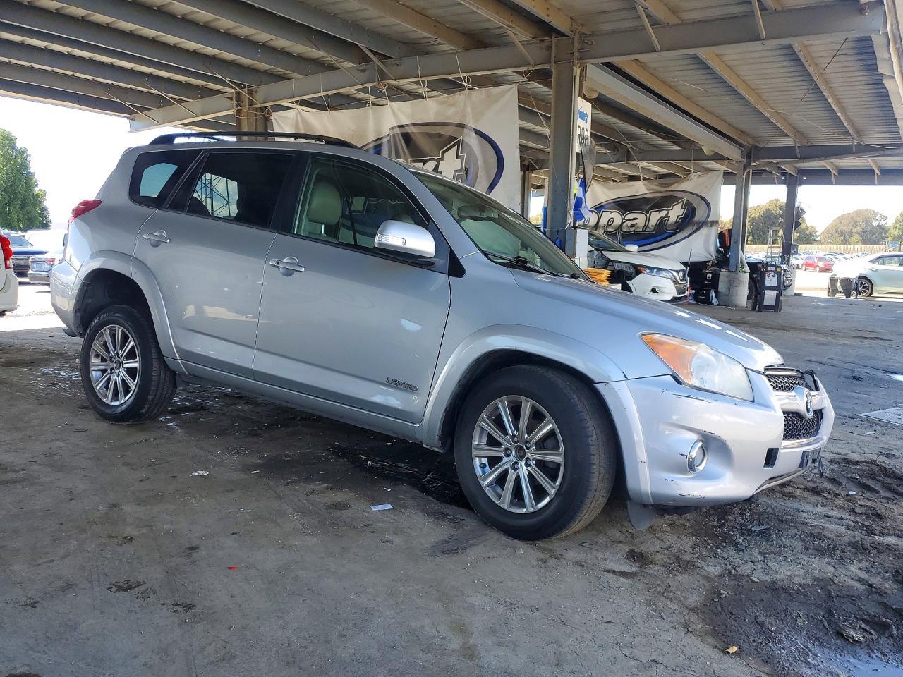 2012 TOYOTA RAV4