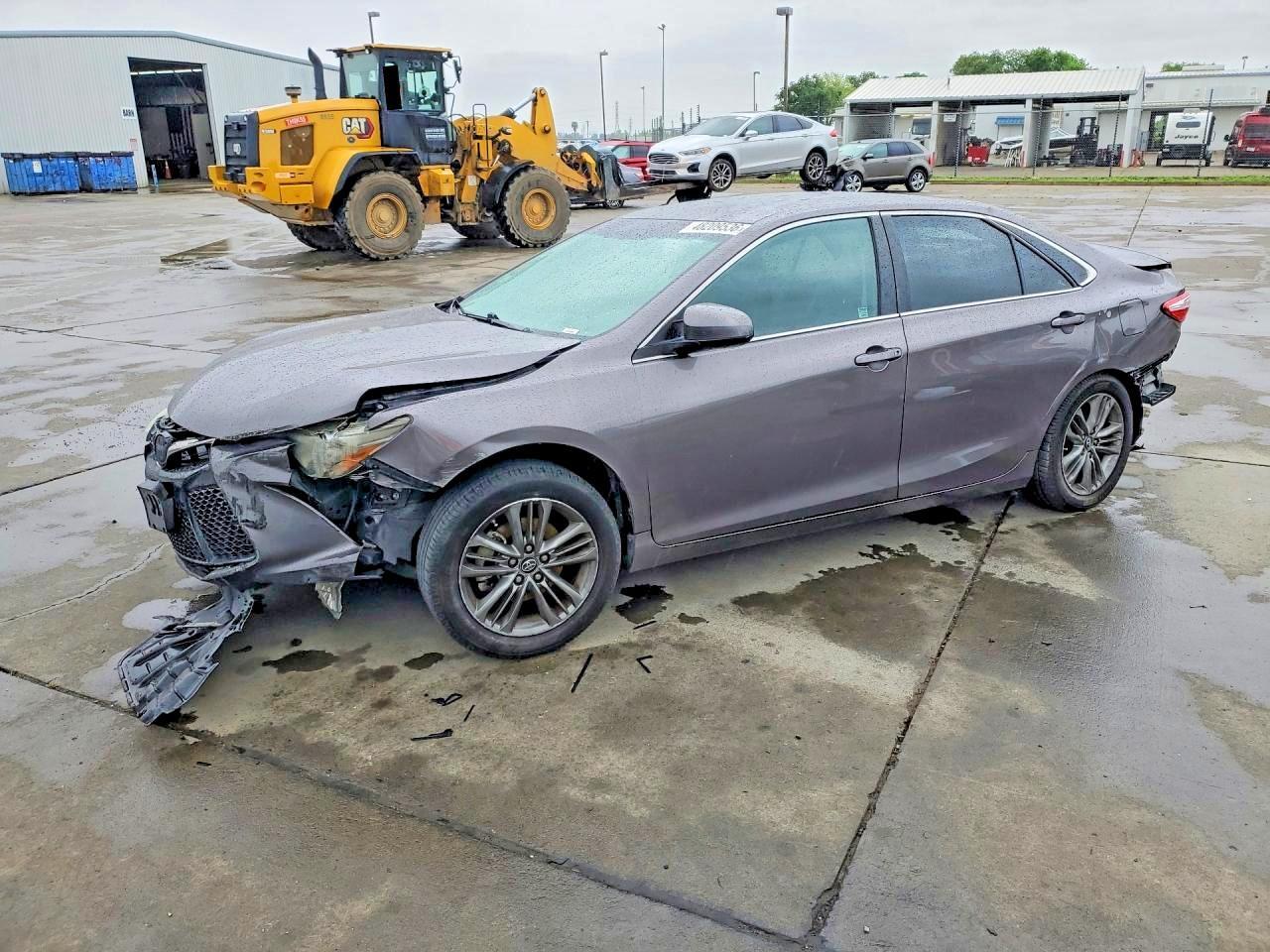 2017 TOYOTA CAMRY