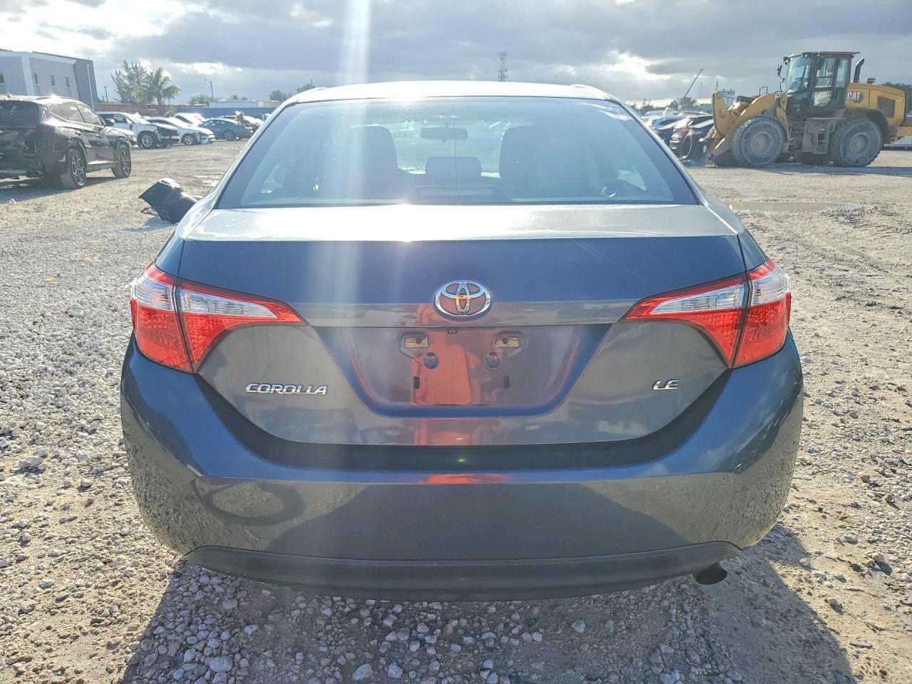 2015 TOYOTA COROLLA