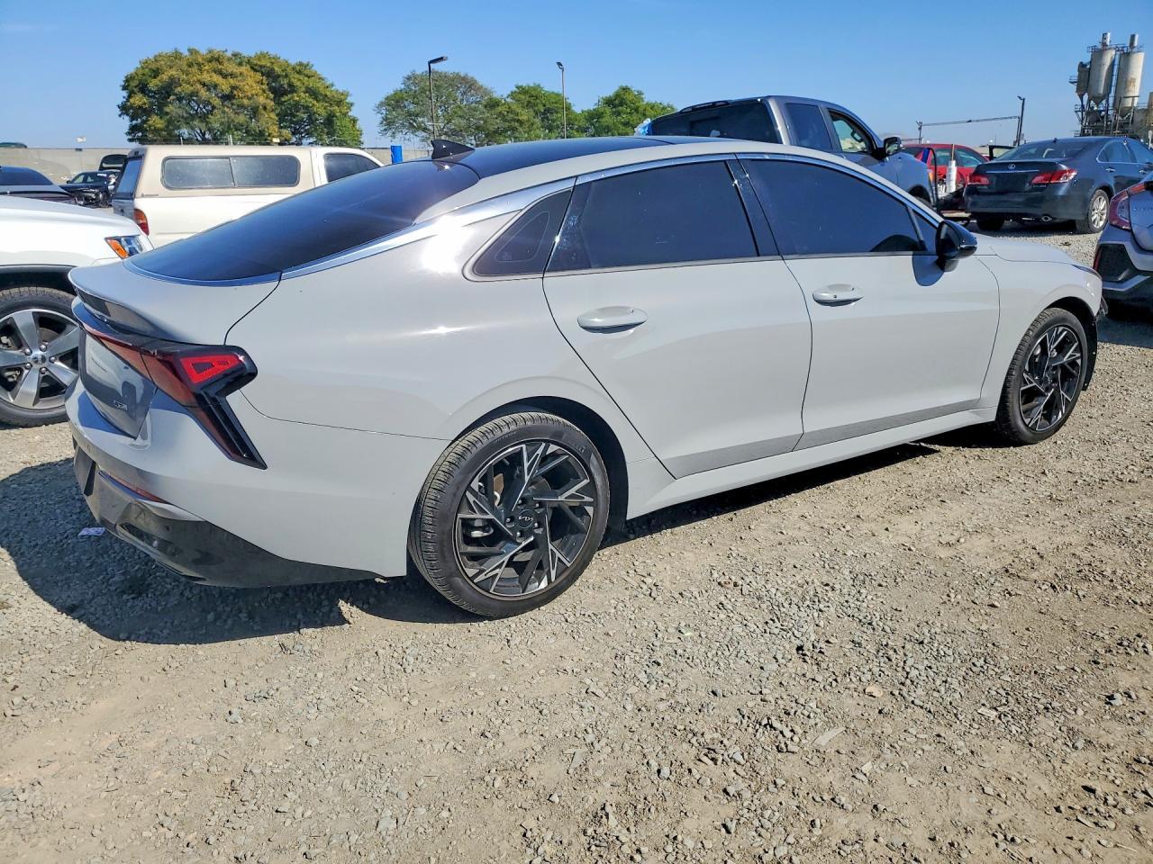 2025 KIA K5
