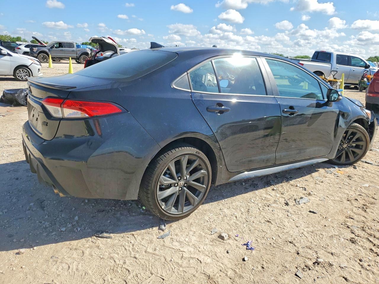 2026 TOYOTA COROLLA