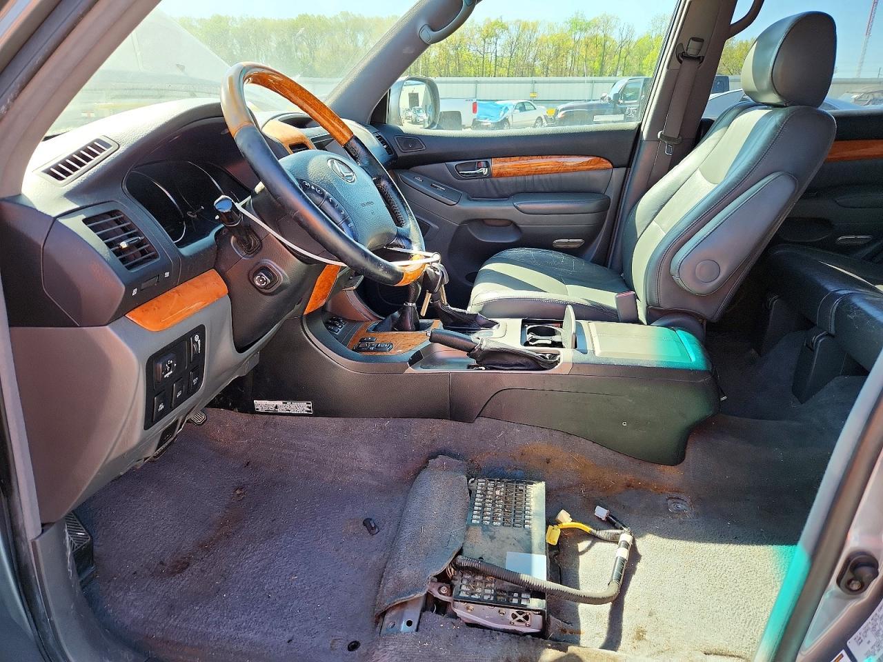 2004 LEXUS Gx 470