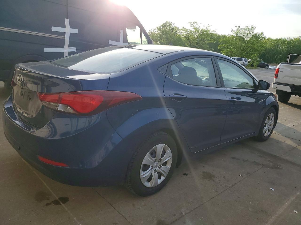 2016 HYUNDAI ELANTRA