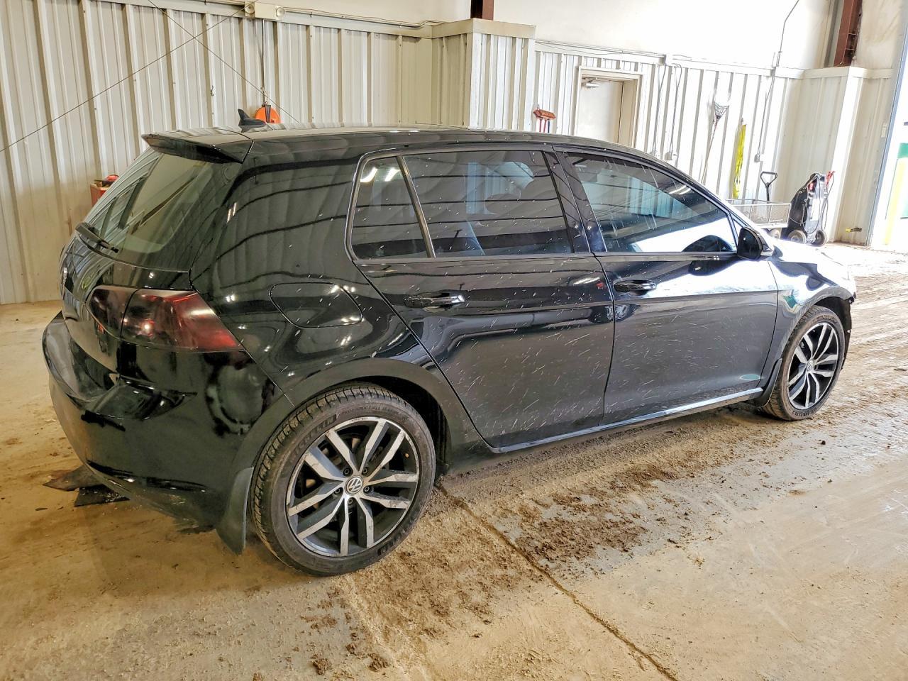 2015 VOLKSWAGEN GOLF