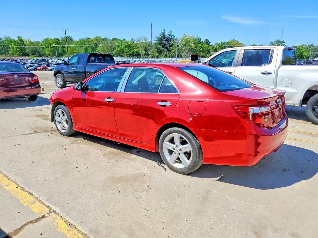 2012 TOYOTA CAMRY