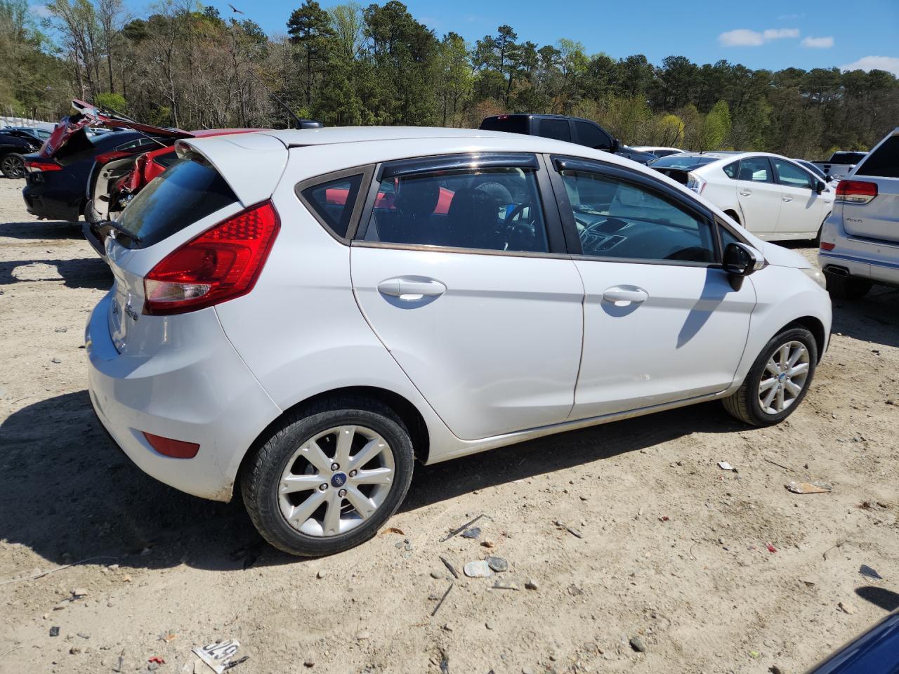 2013 FORD Fiesta