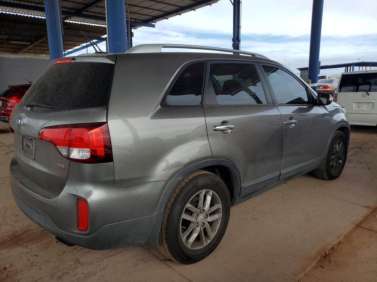 2014 KIA SORENTO
