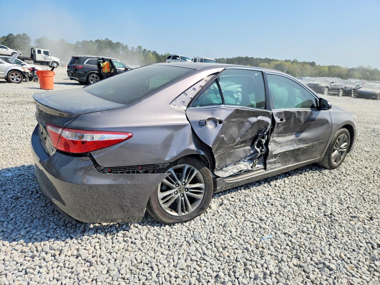 2015 TOYOTA CAMRY