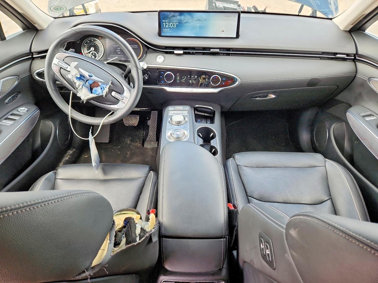 2023 GENESIS GV70