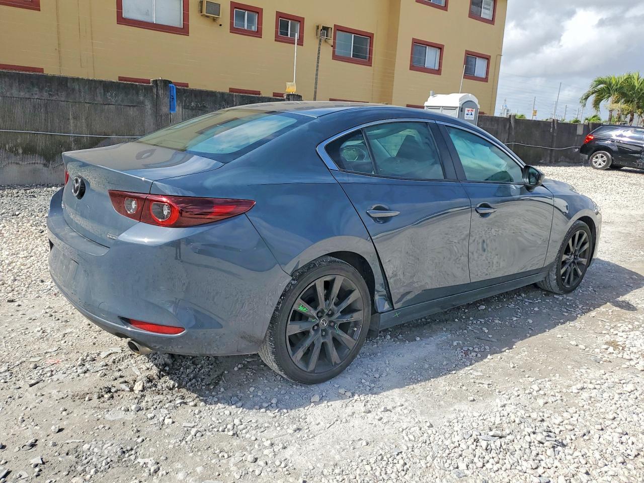 2023 MAZDA 3