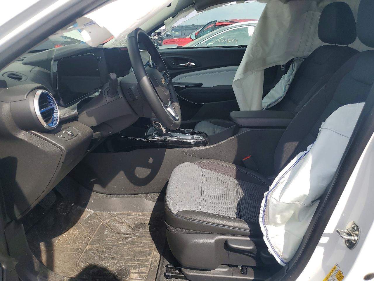 2025 CHEVROLET TRAX