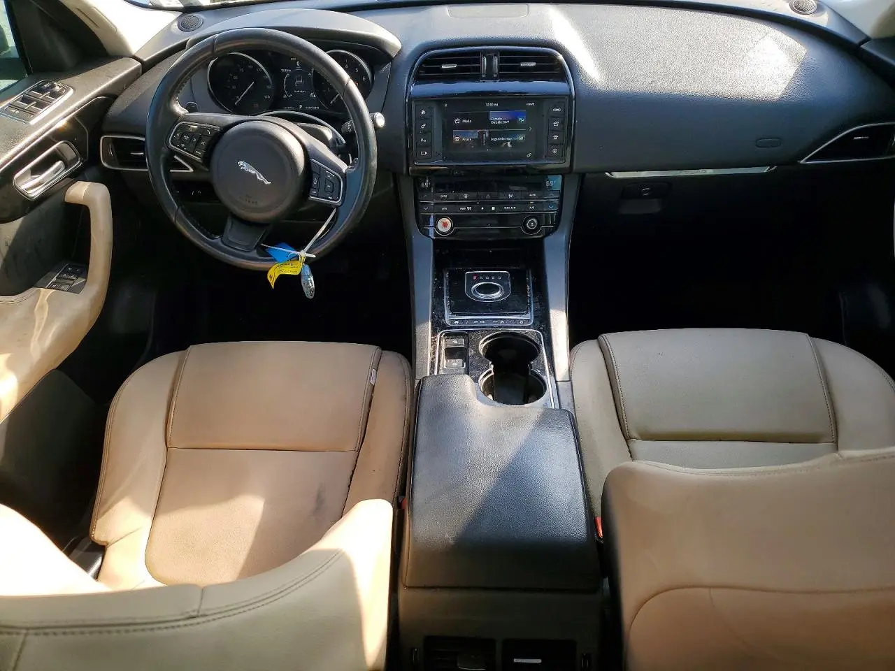 2017 JAGUAR F-Pace