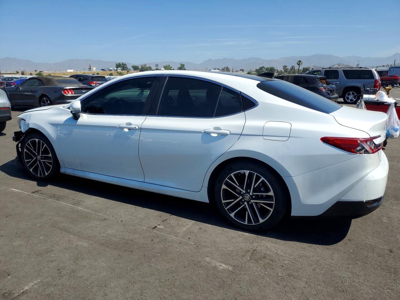 2025 TOYOTA CAMRY
