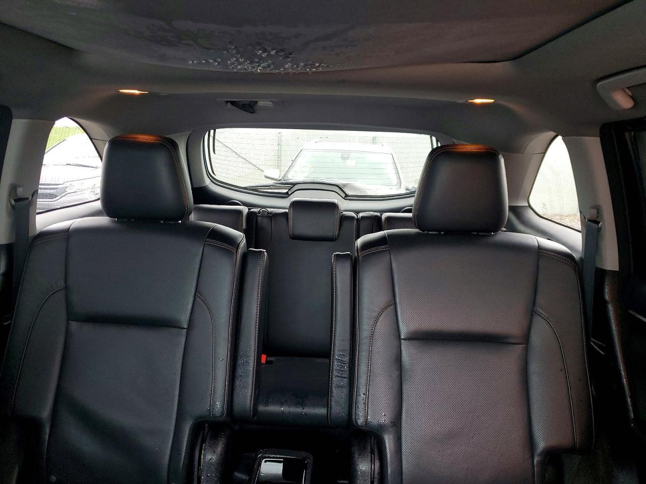 2016 TOYOTA HIGHLANDER