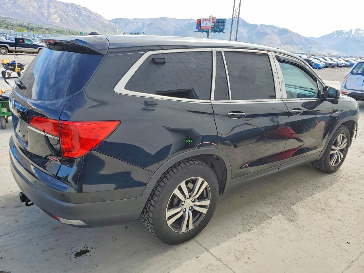2016 HONDA PILOT
