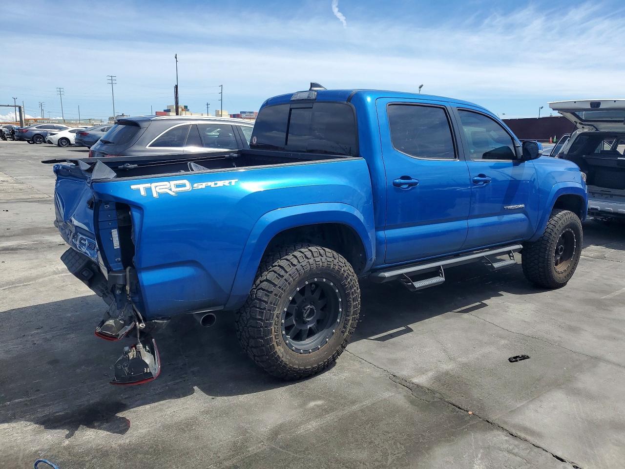 2018 TOYOTA TACOMA