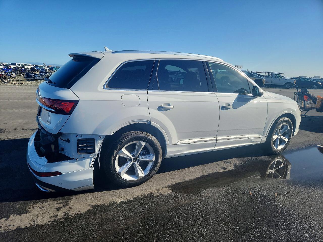 2023 AUDI Q7
