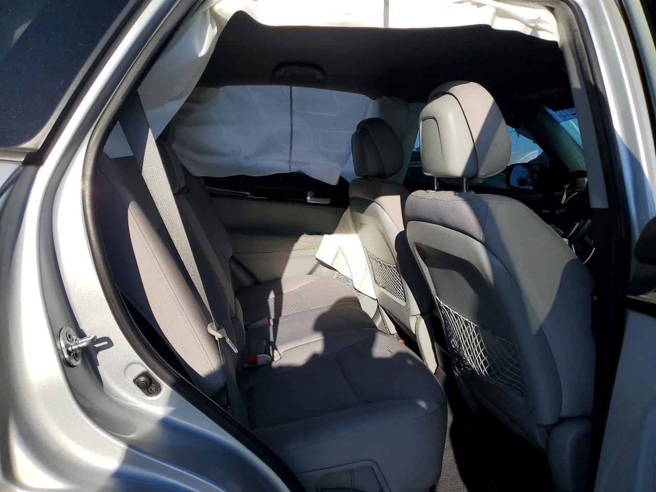 2014 KIA SORENTO