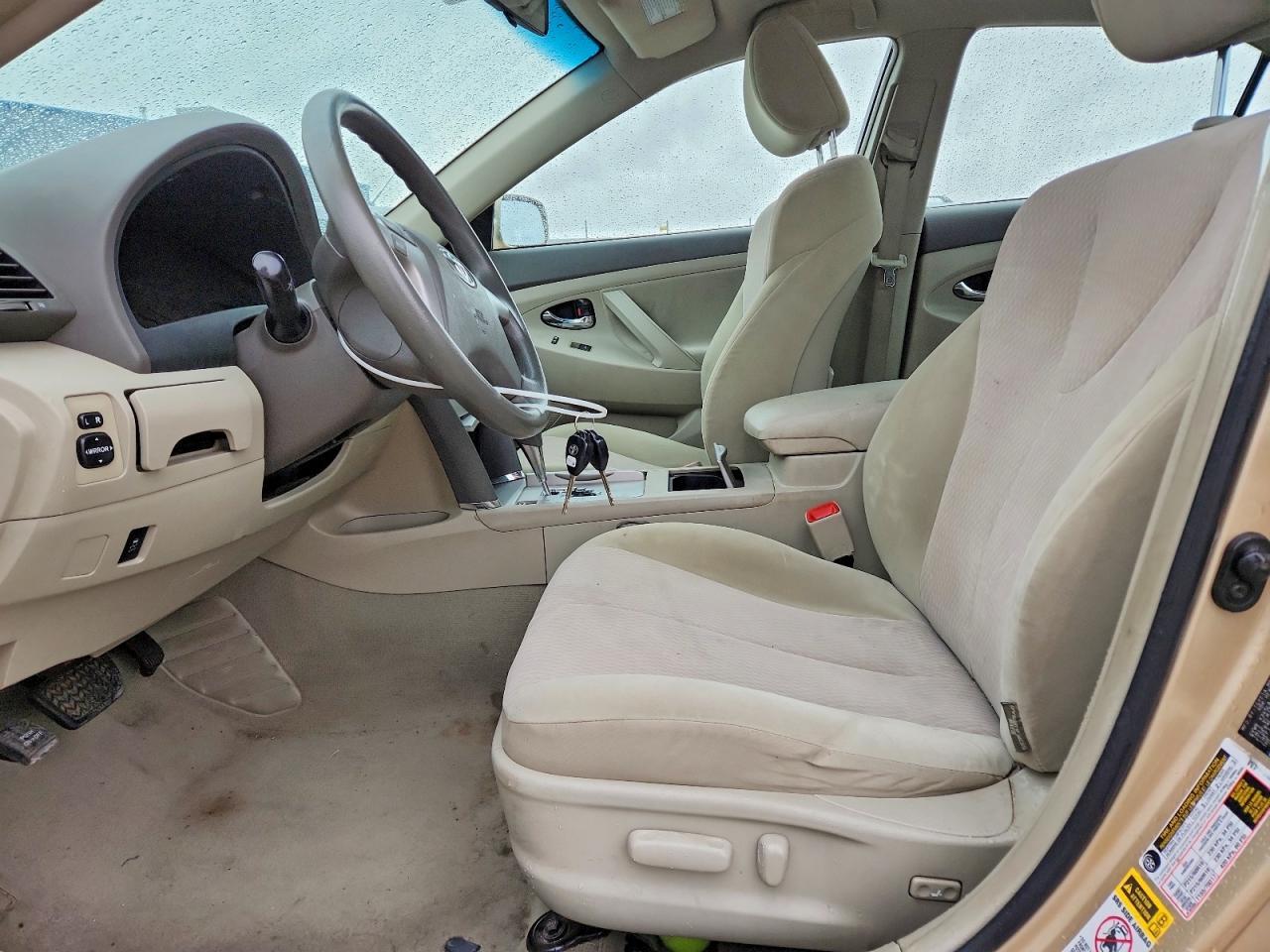 2010 TOYOTA CAMRY
