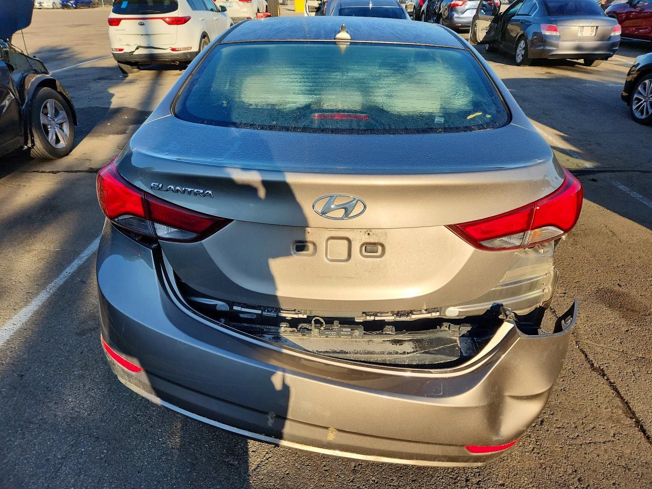 2016 HYUNDAI ELANTRA