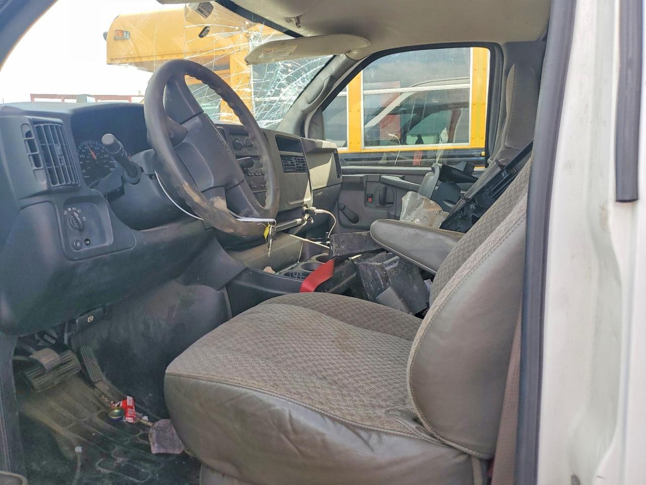 2005 GMC Savana