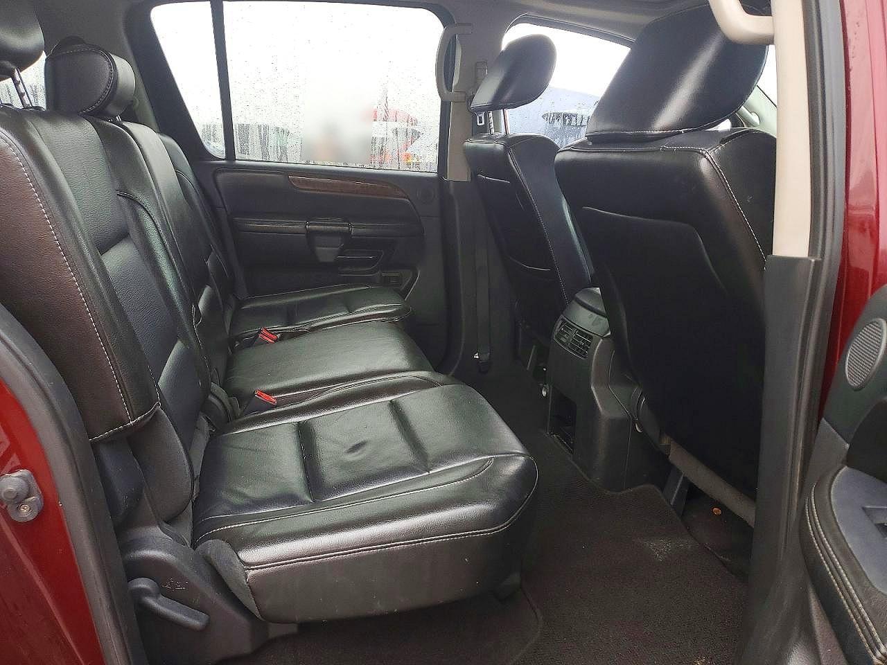 2011 NISSAN Armada
