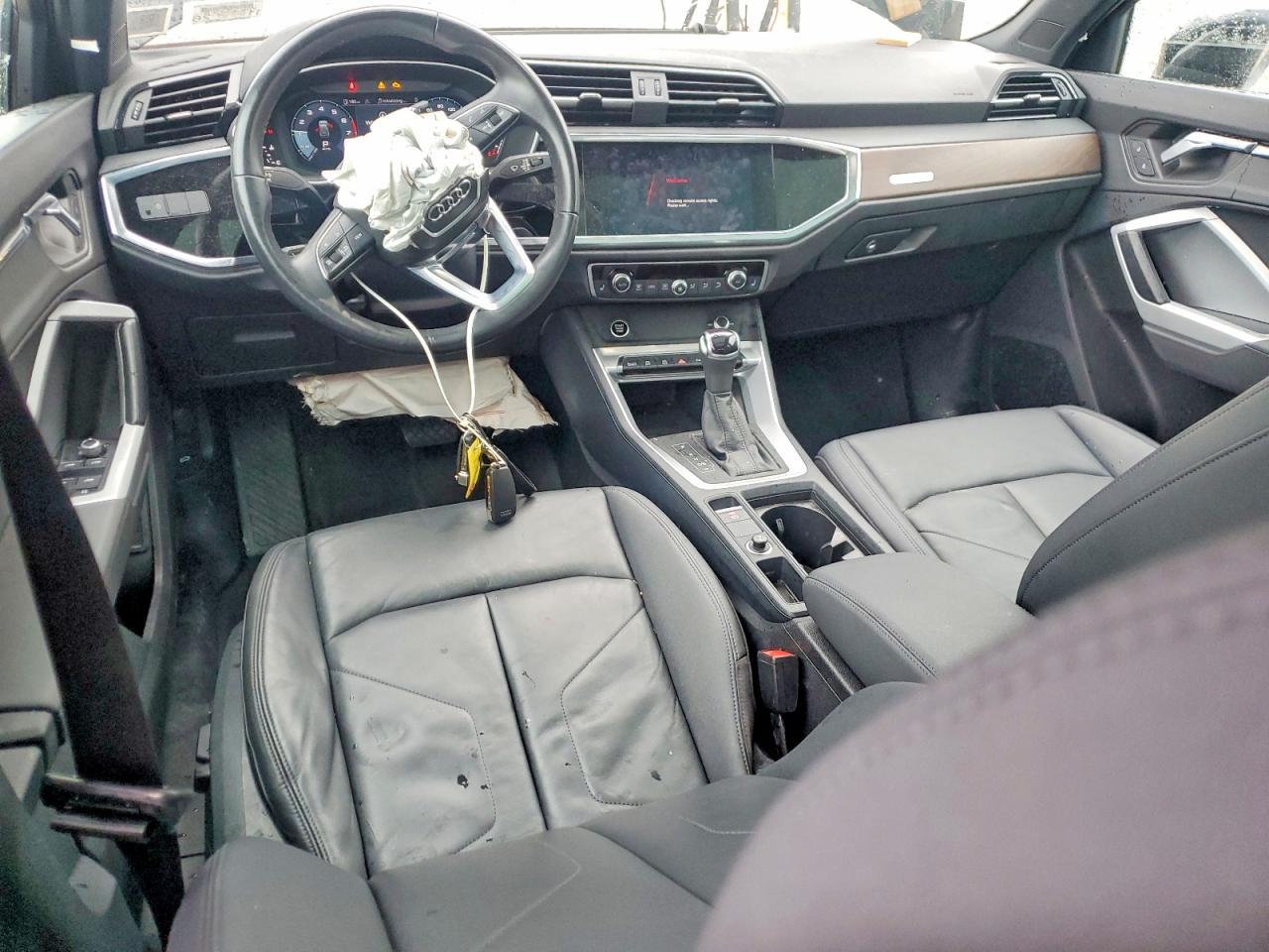 2022 AUDI Q3