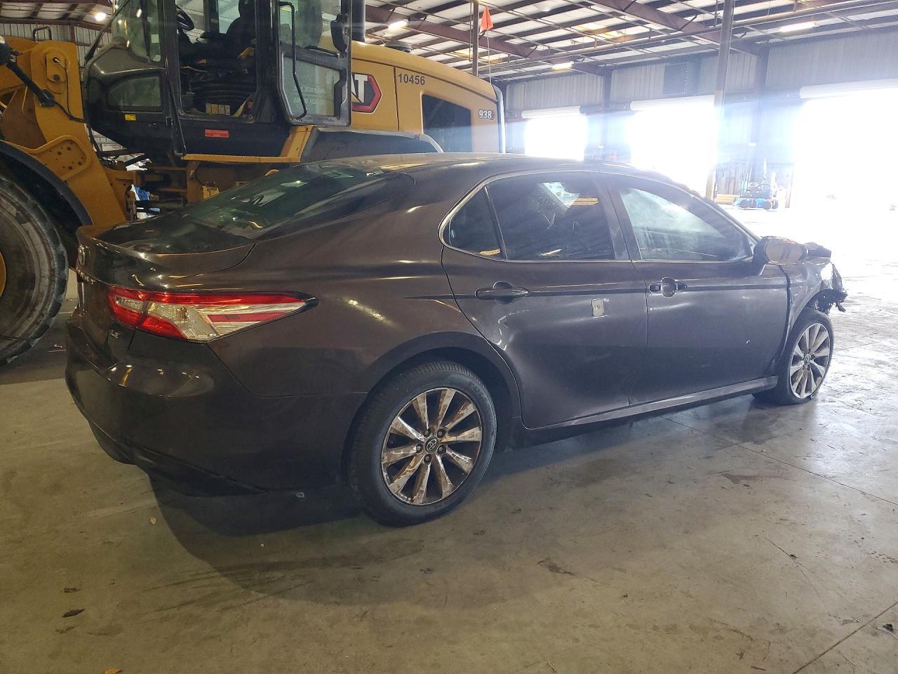 2018 TOYOTA CAMRY