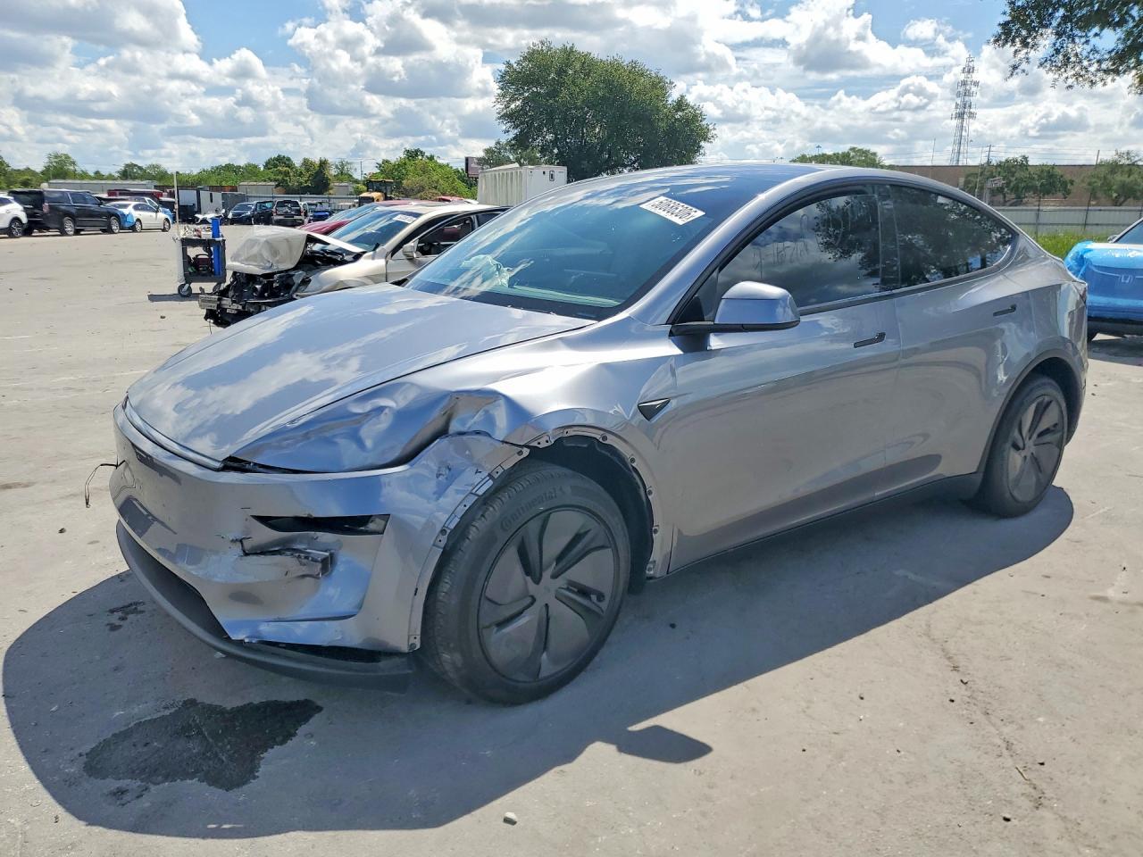 2026 TESLA MODEL Y