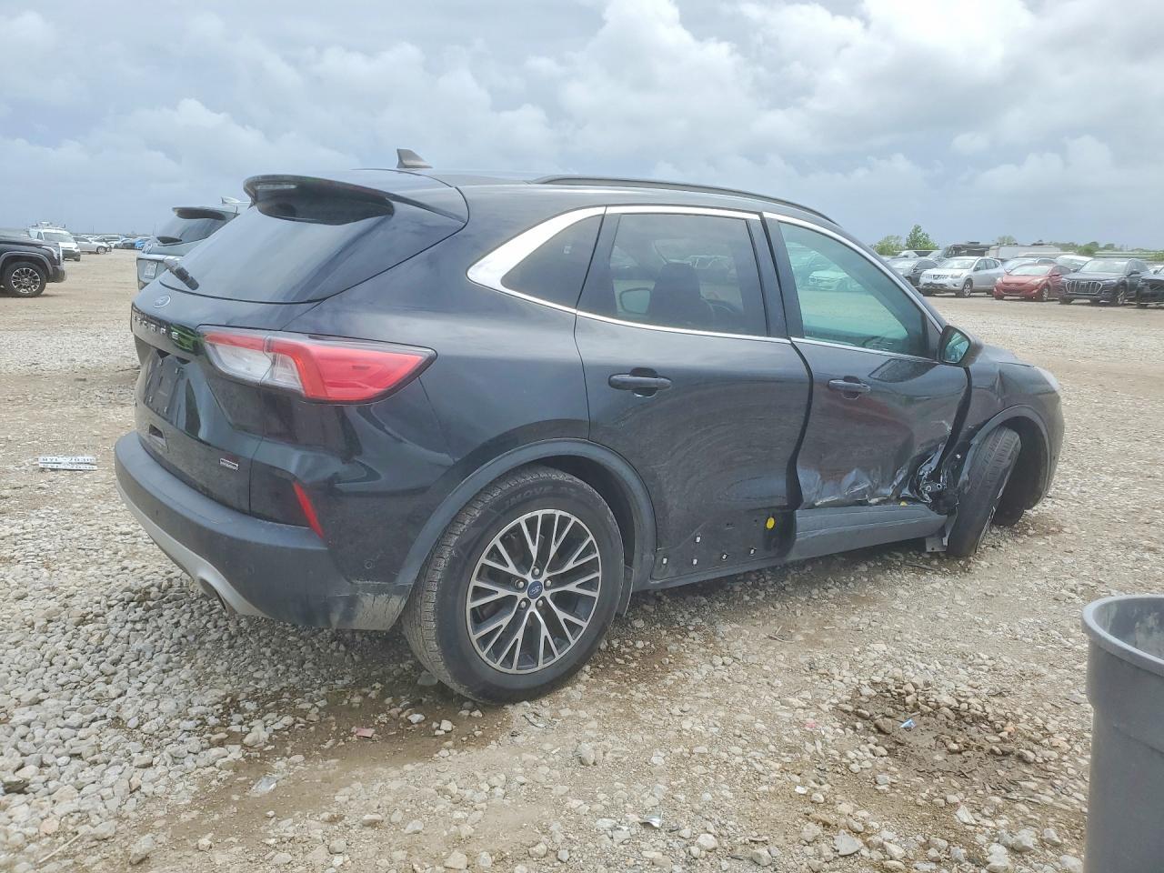 2021 FORD ESCAPE