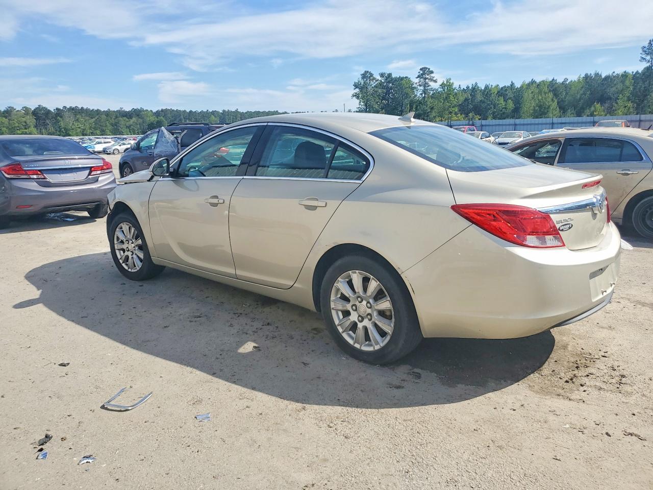 2013 BUICK Regal