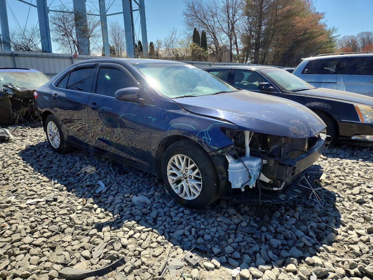 2016 TOYOTA CAMRY