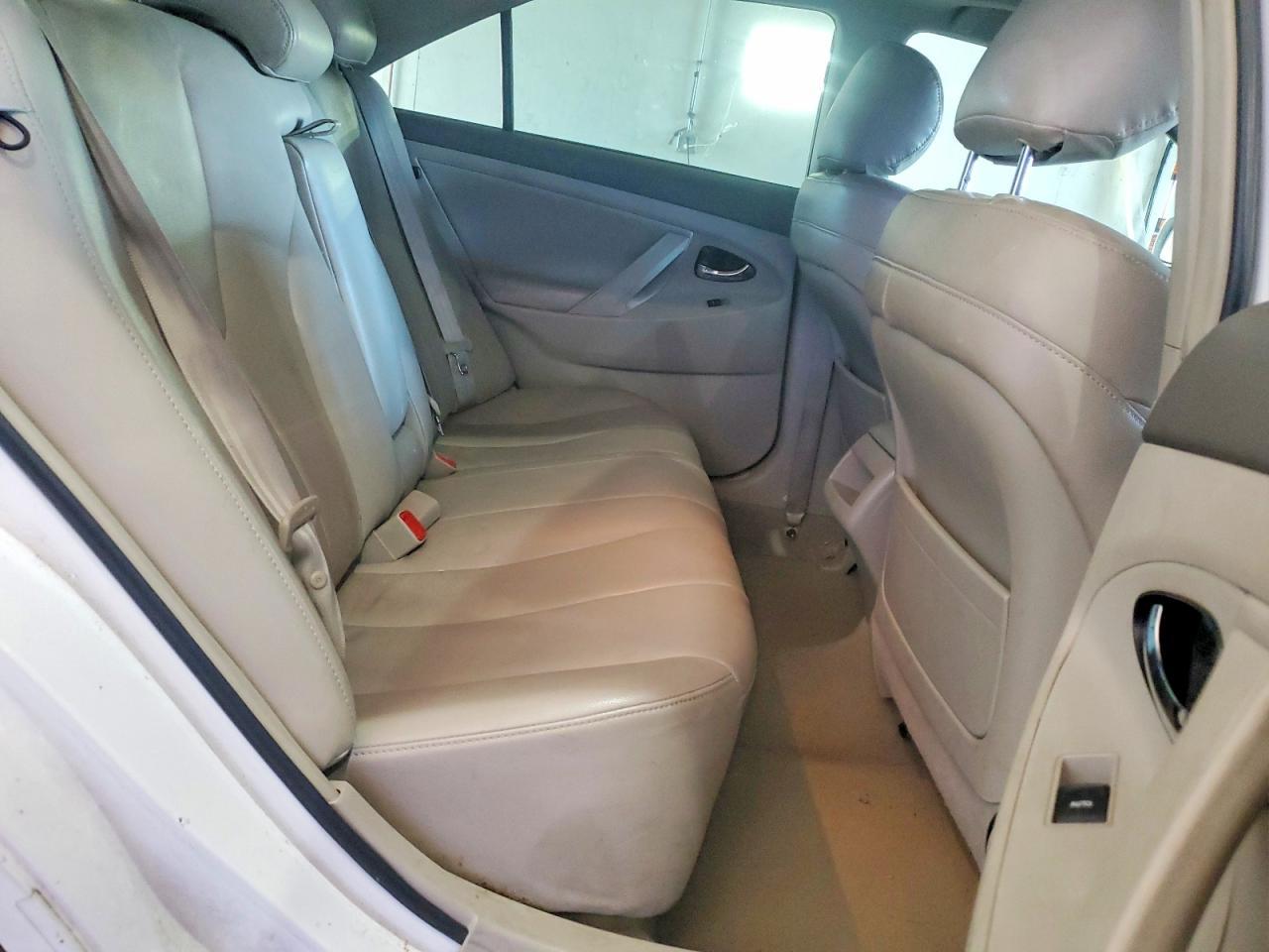 2010 TOYOTA CAMRY