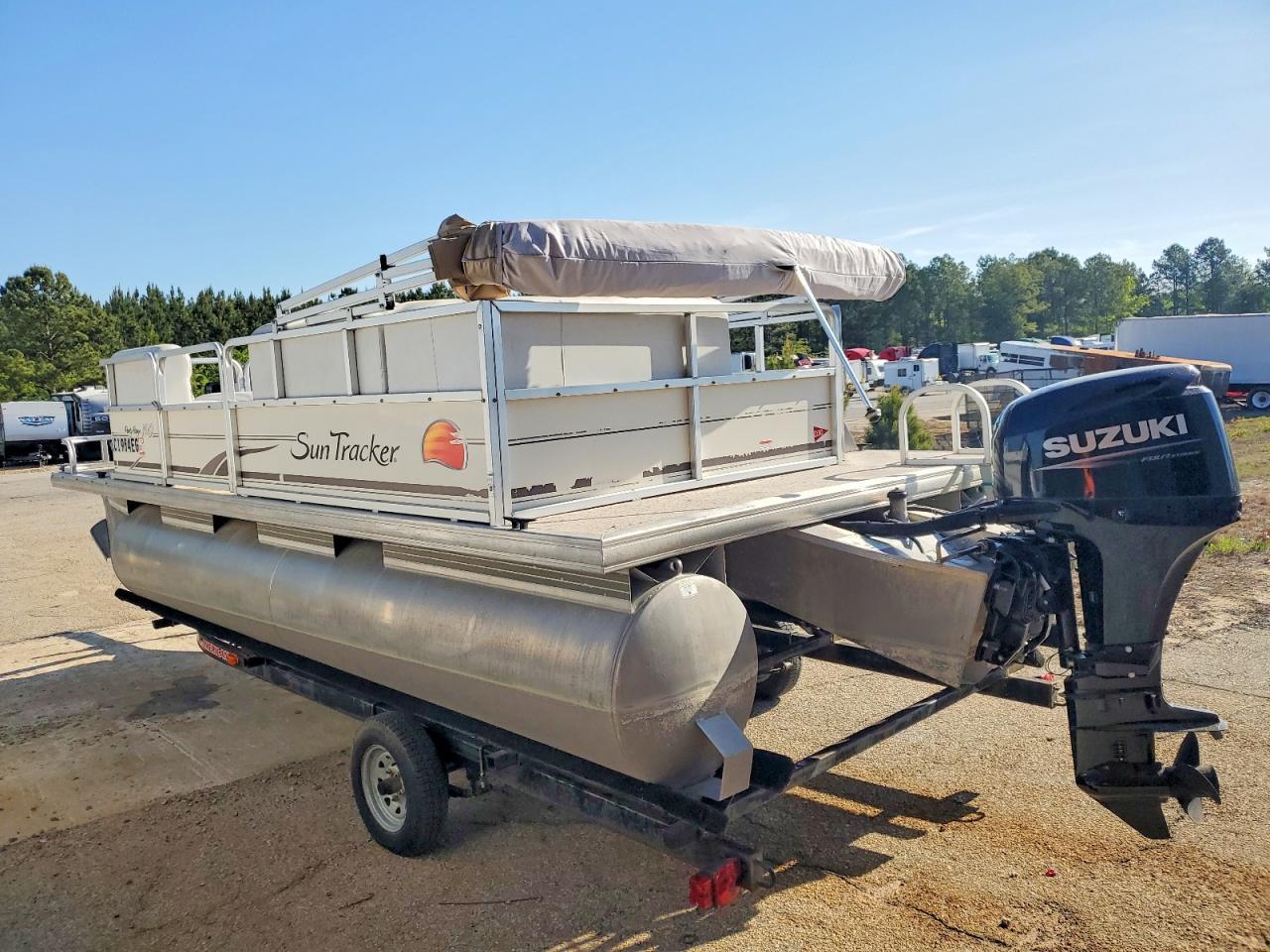 2008 Sun Tracker Party Barge